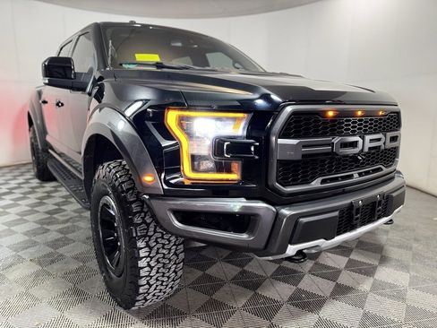 Used 2018 Ford F150 Raptor w/ Equipment Group 802A Luxury image 11