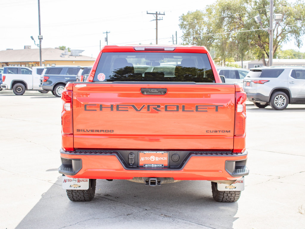 Used 2024 Chevrolet Silverado 1500 Custom w/ LPO, Dark Essentials Package AWD/4WD image 7