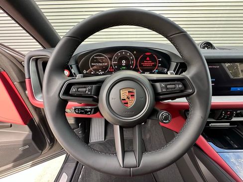 Used 2026 Porsche Cayenne S image 22