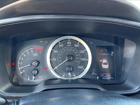 Used 2022 Toyota Corolla LE w/ LE Convenience Package image 26