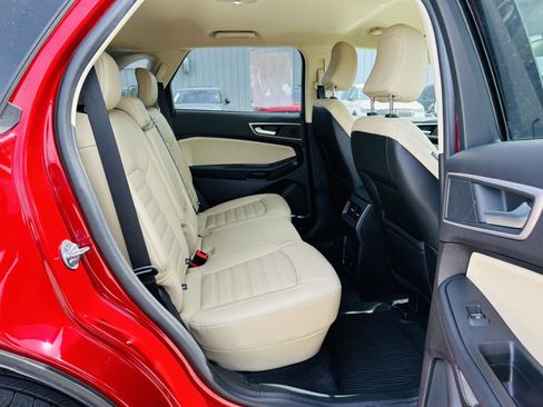 Used 2024 Ford Edge SEL w/ Convenience Package image 30