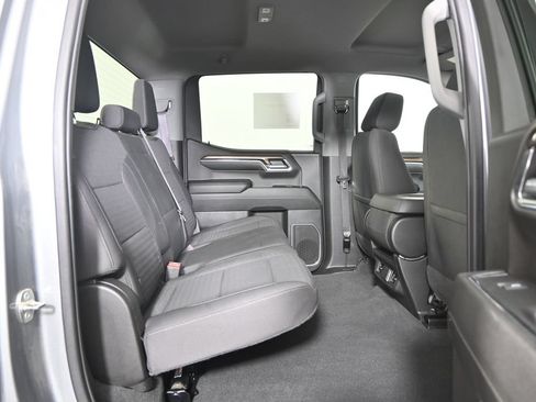 Used 2023 Chevrolet Silverado 1500 LT AWD/4WD image 16