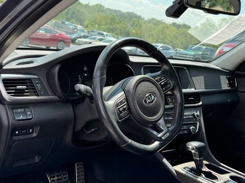 Used 2016 Kia Optima SX w/ Technology Package FWD image 3