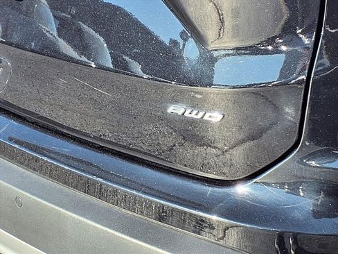 Used 2024 Ford Edge SEL image 25