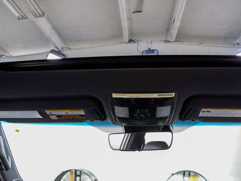 Used 2023 Lexus GX 460 Premium w/ Premium Package image 22