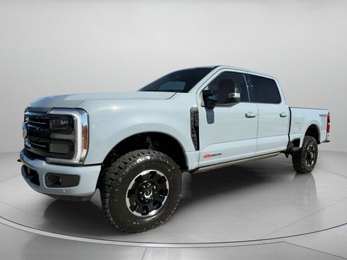 New 2026 Ford F250 Platinum w/ Tremor Off-Road Package image 12