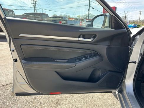 Used 2019 Nissan Altima 2.5 SL image 12