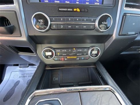 Used 2020 Ford Expedition Platinum image 24