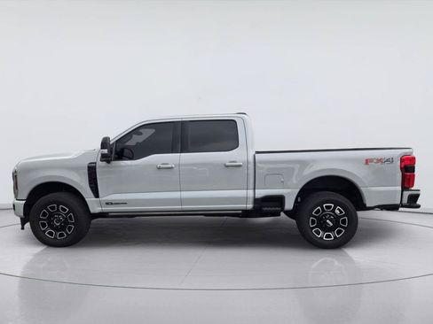 Used 2025 Ford F250 Platinum AWD/4WD image 5