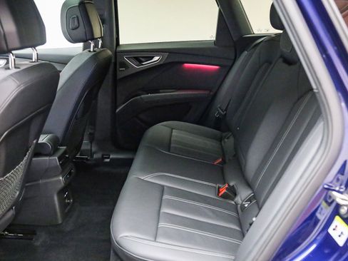 Certified 2023 Audi Q4 e-tron Premium w/ Premium Plus RWD image 21