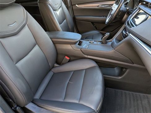 Certified 2022 Cadillac XT6 Luxury image 27