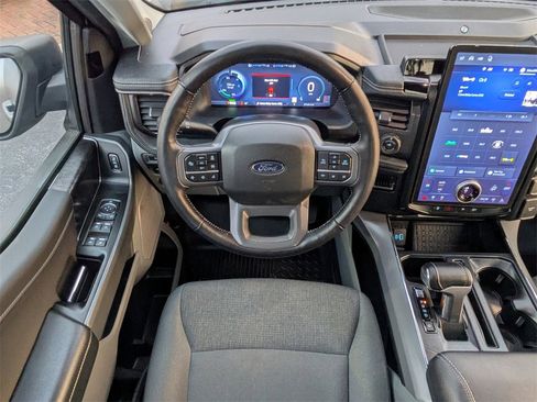 Used 2024 Ford F150 Lightning Flash image 16