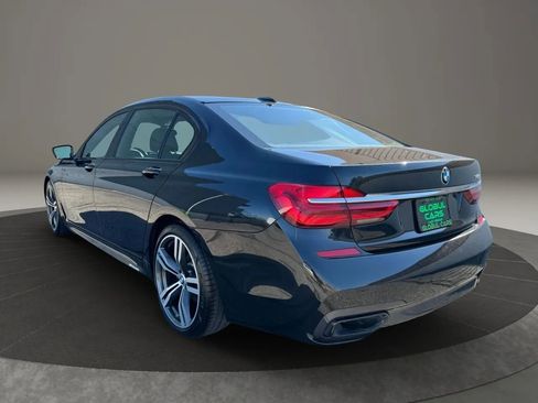 Used 2019 BMW 740i w/ M Sport Package RWD image 7