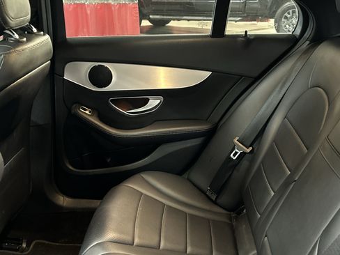 Used 2019 Mercedes-Benz C 300 Sedan image 30