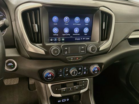Used 2024 GMC Terrain SLT AWD/4WD image 26