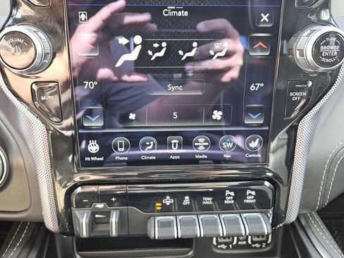 Used 2020 RAM 1500 Limited image 10