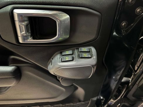 Used 2022 Jeep Wrangler Unlimited Sport image 8