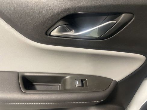 Used 2023 Chevrolet Blazer LT w/ Midnight/Sport Edition image 31