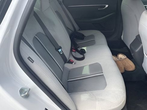 Used 2022 Hyundai Sonata SE image 9