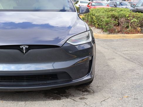 Used 2023 Tesla Model X image 13