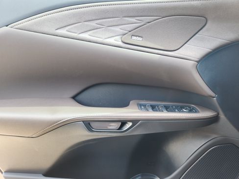 New 2025 Lexus RX 450h AWD w/ Luxury Package image 18