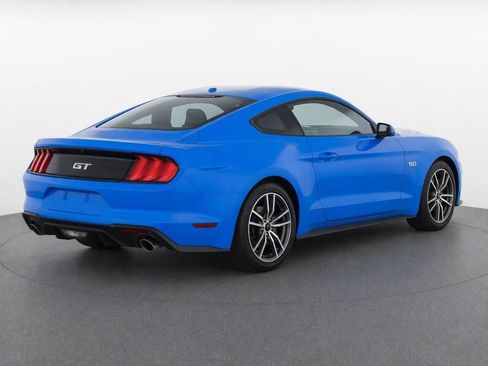 Used 2017 Ford Mustang GT Premium RWD image 3
