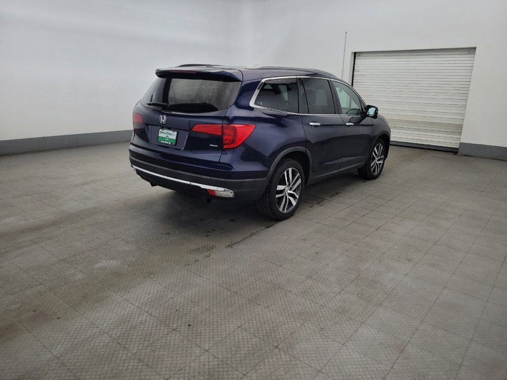 Used 2017 Honda Pilot Touring image 9