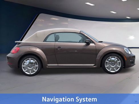 Used 2015 Volkswagen Beetle 1.8T image 2