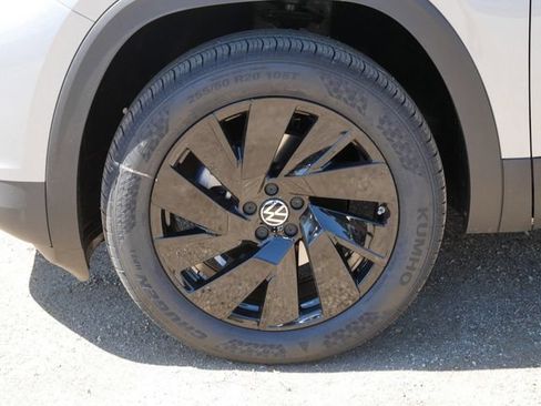 New 2026 Volkswagen Atlas SE AWD/4WD image 5