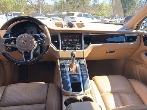 Used 2015 Porsche Macan S image 22
