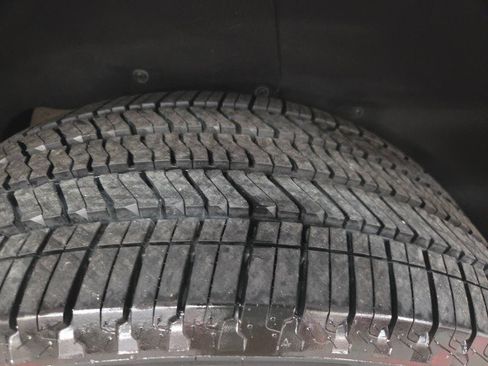 Used 2023 Cadillac Escalade ESV Sport Platinum w/ LPO, ONYX Package image 92