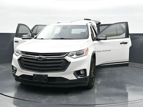 Used 2019 Chevrolet Traverse Premier w/ Redline Edition AWD/4WD image 43
