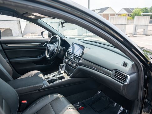 Used 2019 Honda Accord Sport image 15