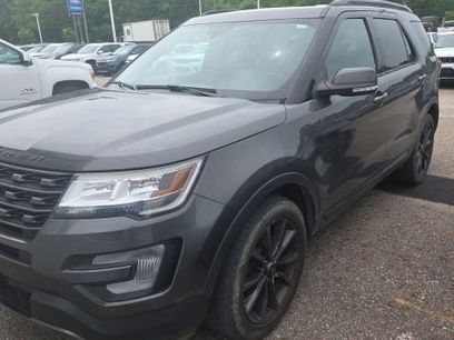 Used 2017 Ford Explorer XLT w/ Equipment Group 202A