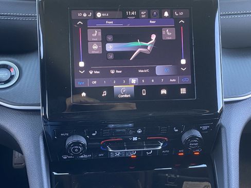 New 2026 Jeep Grand Cherokee L 4WD image 20