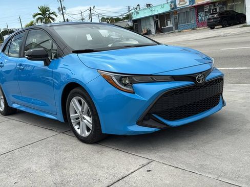 Used 2022 Toyota Corolla SE w/ SE Preferred Package FWD image 16