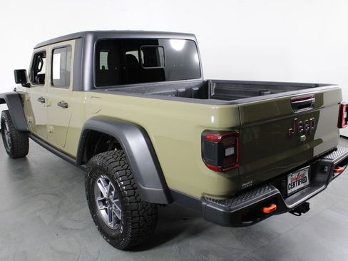 Used 2026 Jeep Gladiator Mojave image 3