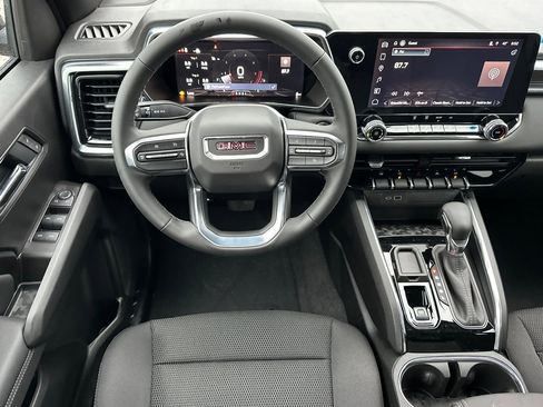 New 2026 GMC Canyon Elevation image 15