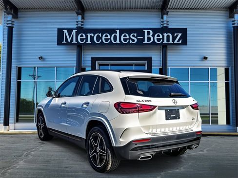 New 2025 Mercedes-Benz GLA 250 4MATIC image 4