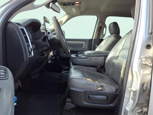 Used 2014 RAM 2500 SLT image 16