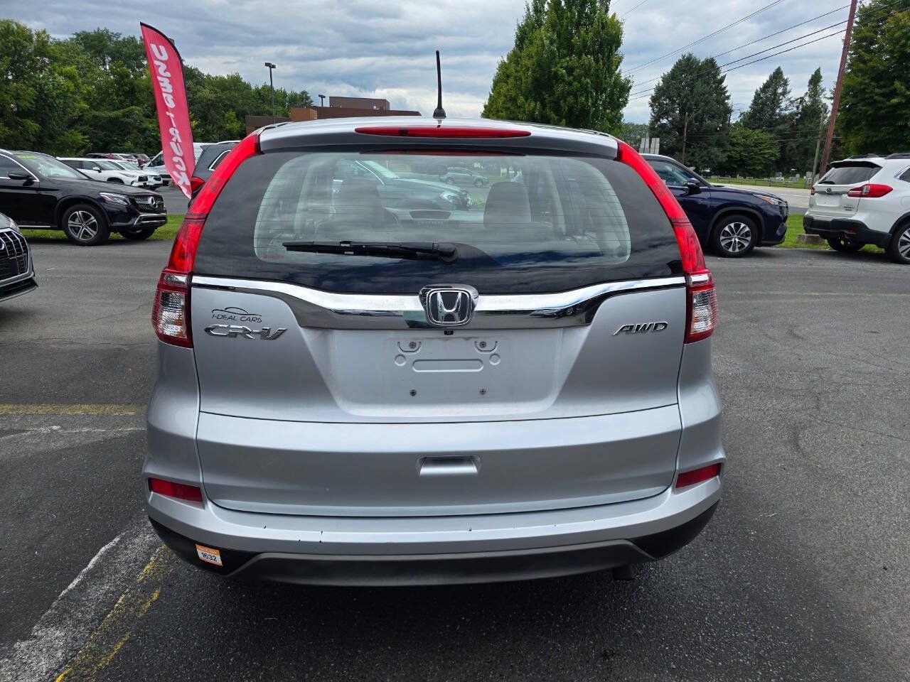 Used 2016 Honda CR-V LX image 4