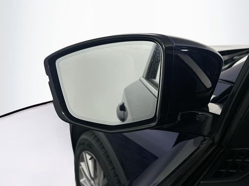 Used 2023 Acura MDX SH-AWD w/ Advance Package image 16