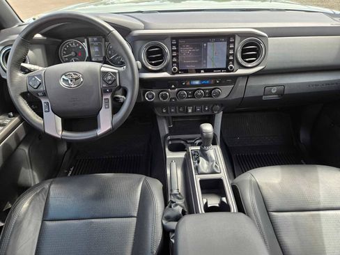 Certified 2022 Toyota Tacoma TRD Off-Road w/ TRD Premium Off Road Package AWD/4WD image 21