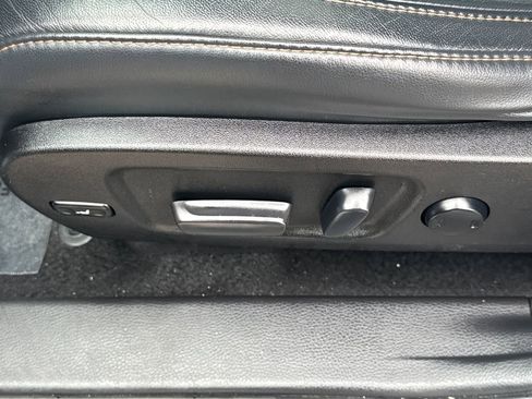 Used 2017 Toyota Highlander XLE AWD/4WD image 50