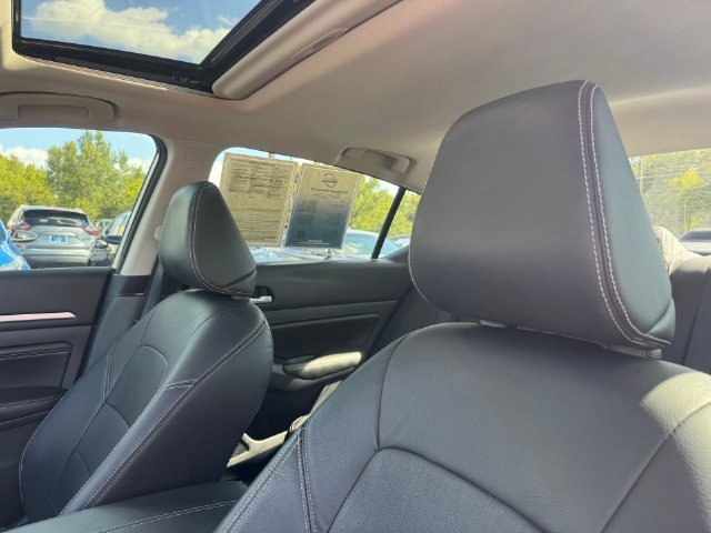 Used 2022 Nissan Altima 2.5 SL FWD image 11