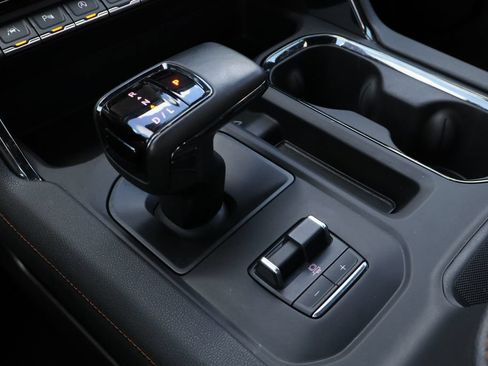 Certified 2024 GMC Sierra 1500 AT4 w/ Technology Package AWD/4WD image 20