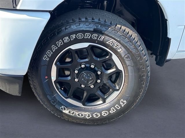 Used 2026 RAM 2500 Laramie AWD/4WD image 12