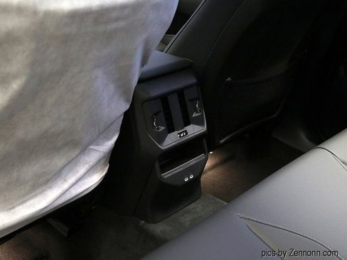 Used 2025 BMW X3 xDrive30i image 14