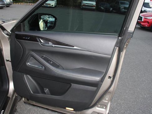 Used 2023 INFINITI QX60 Sensory w/ Vision Package image 15