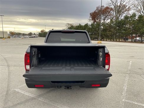 Used 2017 Honda Ridgeline RTL image 16